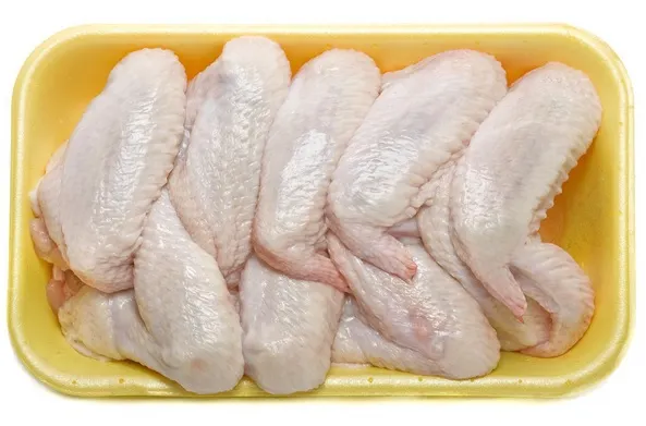 Carne de pui îndopată cu antibiotice pe rafturile din România - Pericol pentru sănătate
