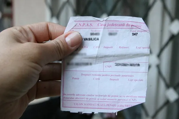 Un fost premier face praf sistemul de pensii promovat de Guvernul Dăncilă
