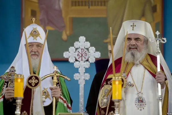 Vizită istorică: Patriarhul Daniel se duce la Moscova. Vezi ce semnificație are gestul său