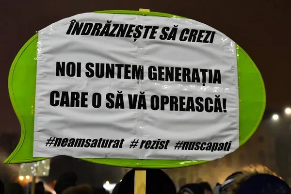 Un nou protest duminică în Bucureşti: Ne strângem la Guvern, iar la 19:00 plecăm către Parlament