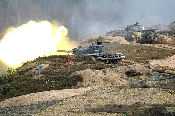 Îngrijorată de creșterea prezenței NATO la granițele sale, Rusia anunță contramăsuri