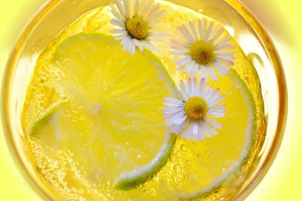 De ce să nu mai comanzi niciodată limonadă la restaurant
