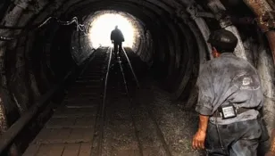 Accident de muncă îngrozitor în mina Lupeni. O persoană a fost rănită grav