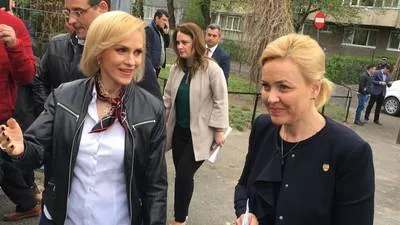 Băsescu, cuvinte grele la adresa celor "două doamne din PSD", după show-ul cu târgul de la Guvern