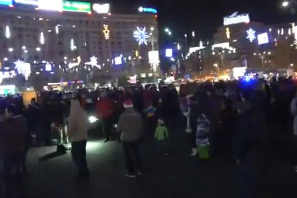 Noi proteste în Piața Victoriei şi în ţară. Mii de oameni au scandat împotriva PSD și a Guvernului