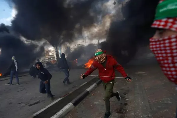 Proteste violente în Cisiordania şi Gaza după decizia lui Trump privind Ierusalimul