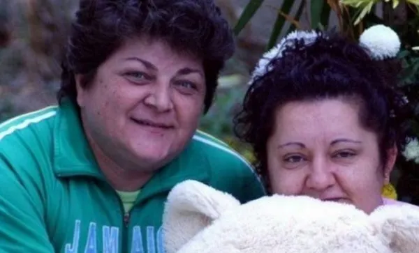Două românce care locuiesc în Italia au anunţat că se căsătoresc: "Suntem împreună de 15 ani"