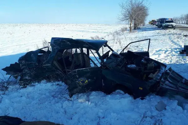 Groaznic accident cu puțin timp în urmă. O mașină, spulberată: 4 angajați ai Poștei au murit