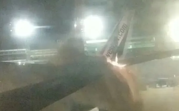 Accident aviatic GRAV pe aeroportul din Toronto! Pasagerii au fost evacuați de URGENȚĂ