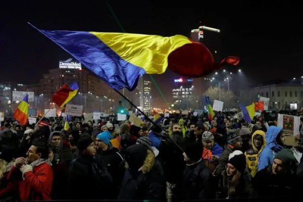 Protest de amploare în Capitală. Un membru UDMR organizează o deplasare cu autocarul