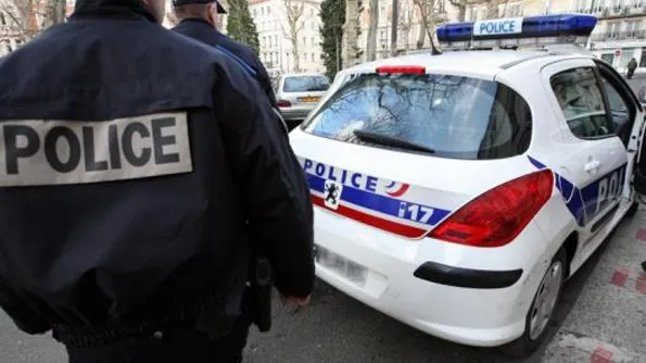 Motivul pentru care a fost amendat un britanic. Polițiștii au rămas uimiți când au văzut ce face