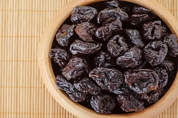 Prunele uscate, miracole pentru sănătate! Conţin o mulţime de vitamine