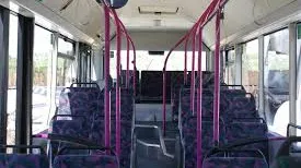 Scandal într-un oraș din Italia: un român a ajuns la spital. A fost luat la bătaie în autobuz