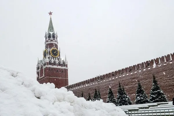 VIDEO. Furtuna apocaliptică la Moscova. Mai mulți oameni răniți