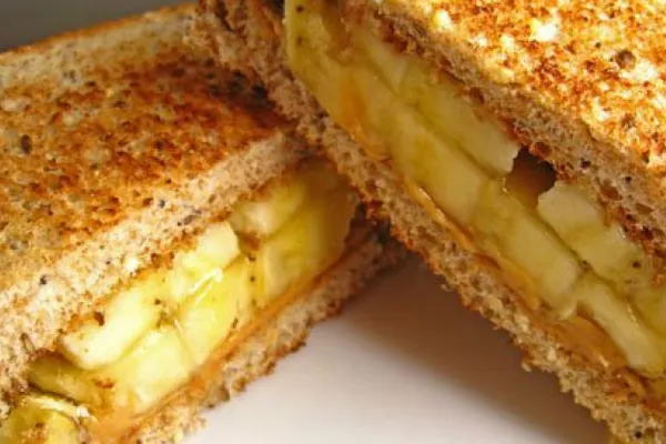 Toată lumea face aceste greşeli la micul dejun. Ce alimente nu trebuie să lipsească din meniu