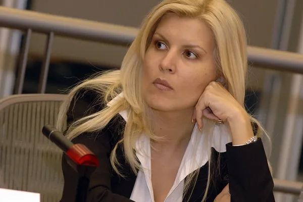 Elena Udrea, exmatriculată de la Facultatea de Teologie. "Tot timpul meu, dedicat dosarelor penale"
