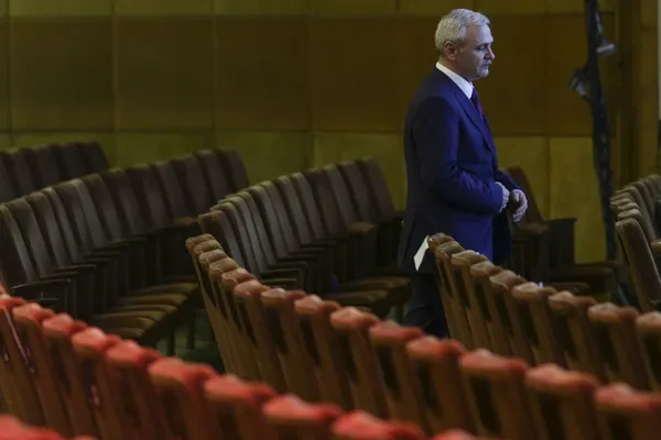 Zmeura de Aur pentru congresul PSD. Scenariul și regia: Daddy "in love"