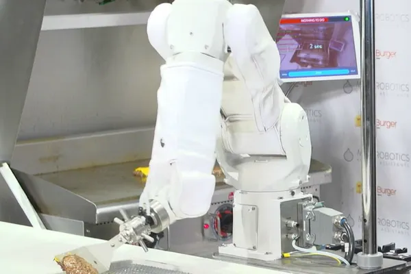 Robotul Masterchef pregătește burgeri în restaurante. Cum arată în acțiune