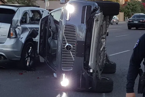 VIDEO. Momentul în care o mașină autonomă Uber accidentează mortal o femeie