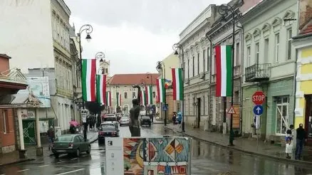 Guvernul de la Budapesta a luat foc în scandalul steagurilor maghiare din Ținutul Secuiesc