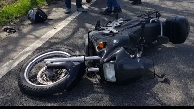 Tânăr motociclist, în comă profundă indusă, în urma unui accident produs pe DN9