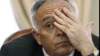 Mugur Isărescu aduce veşti pe care Guvernul nu vrea să le audă