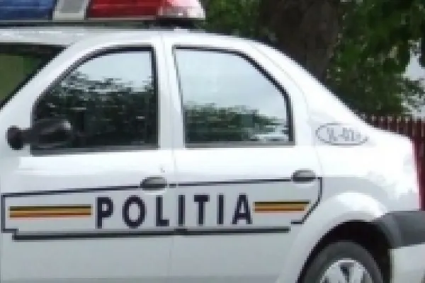 O maşină de poliţie a fost implicată într-un accident la Iaşi