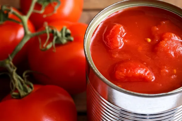 Află care sunt alimentele din comerț care cauzează cancer. Tu le folosești?