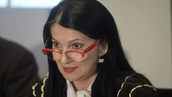 Guvernul a adoptat Ordonanța de urgență care repară haosul salarial din Sănătate