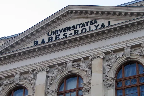 Senatul Universității ”Babeș-Bolyai” nu a acceptat demisia rectorului Ioan Aurel Pop