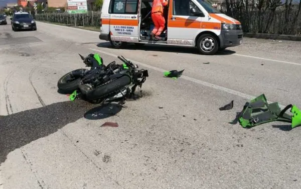 Sfârșit tragic. Un tânăr român a murit în Italia, într-un groaznic accident