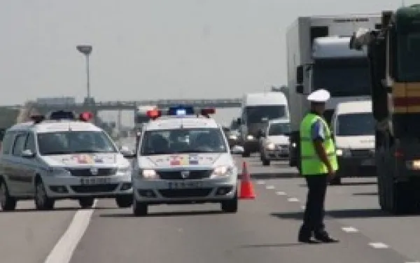 Accident pe Autostrada Soarelui. Oamenii care se întorceau acasă după mini-vacanţă, blocaţi pe A2
