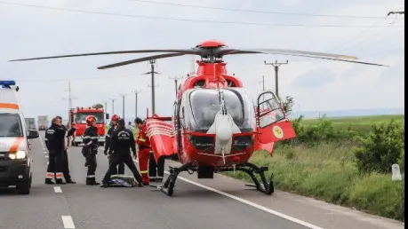 Accident grav, soldat cu 3 victime, pe DN5. Elicopterul SMURD a fost solicitat