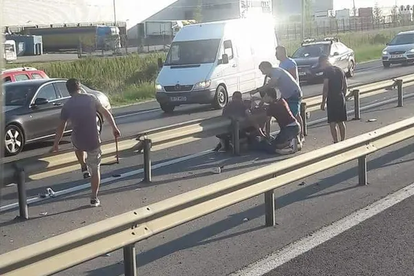 Accident pe autostrada Bucureşti-Piteşti, un rănit luat cu elicopterul SMURD