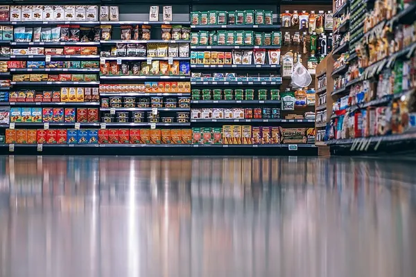 Capcana din lista de ingrediente de pe alimente. La ce să fii atent