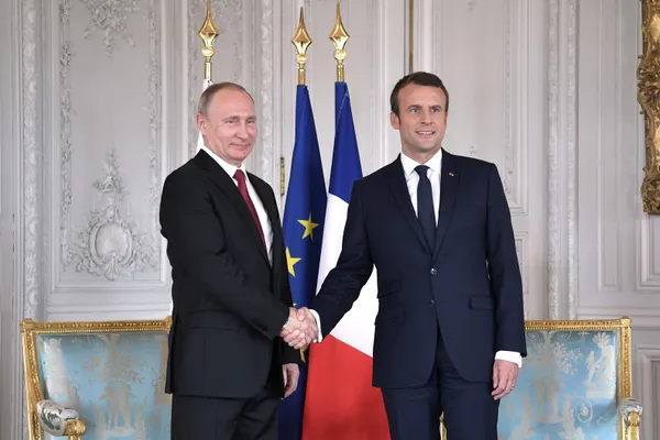 Emmanuel Macron, la prima vizită oficială în Rusia. Ce îşi doreşte preşedintele francez