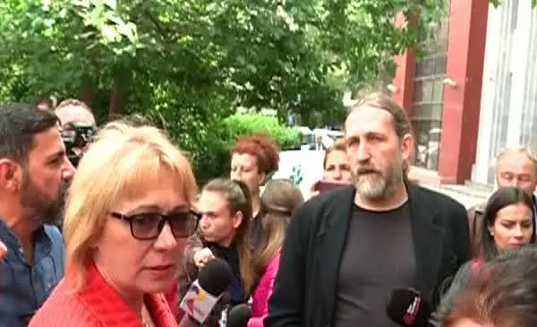 Zeci de medici de familie au protestat în fața Casei Naționale de Asigurări de Sănătate