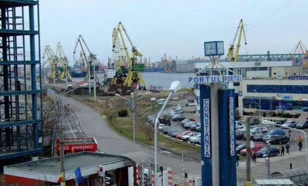 Accident în portul Constanţa - o macara s-a rupt, trei victime