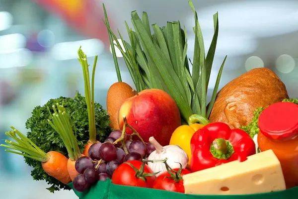 Topul alimentelor cu cele mai puţine calorii. Mănânci oricât fără să te îngraşi!