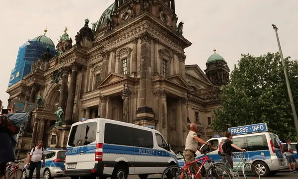 INCIDENT ARMAT în Germania. Focuri de armă într-o catedrală
