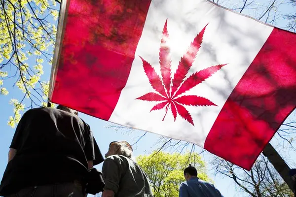 Canada a legalizat consumul de marijuana în scop recreaţional