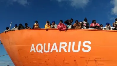Decizie dură în Italia. Porturile din peninsulă, închise pentru imigranții din Africa