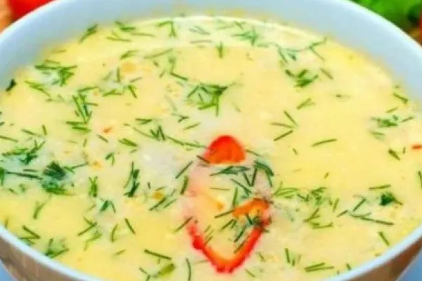 Ce să pui în ciorba de pui a la grec, pentru a ieși ca la restaurant. Trucuri și ingrediente care fac diferența