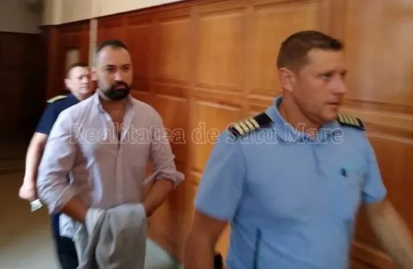 Presupusul autor al triplei crime de la Satu Mare pledează nevinovat