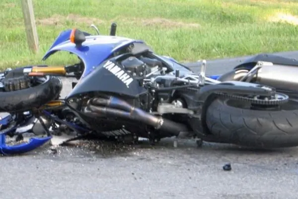 Accident cumplit în Cluj! Un motociclist a fost spulberat de o maşină