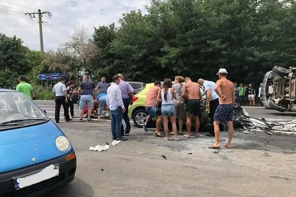Grav accident la Costineşti, a intervenit elicopterul SMURD (VIDEO)