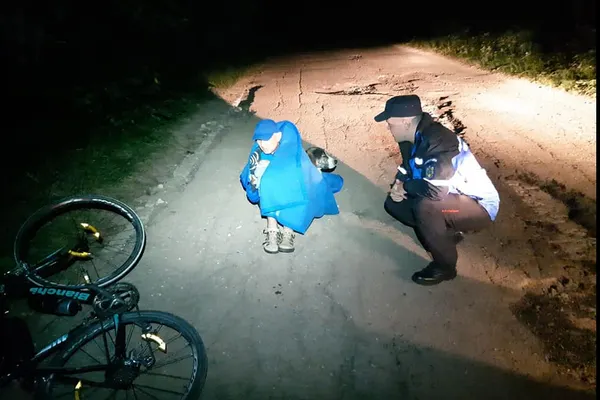 Biciclist rănit în munți salvat de un câine al Jandarmeriei