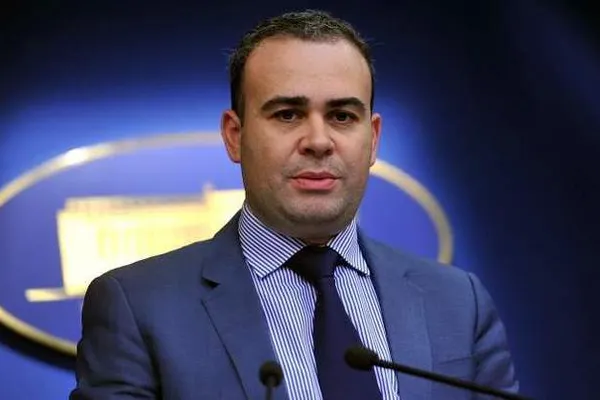 Darius Vâlcov: Toți pensionarii vor avea pensia dublată până când PSD-ALDE termină mandatul
