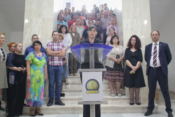 Laura Codruța Kovesi, aplaudată de zeci de procurori la discursul de adio