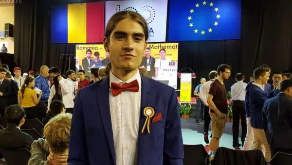 Elevul român care a luat AUR la Olimpiada internațională de matematică: "Aș fugi din țară"